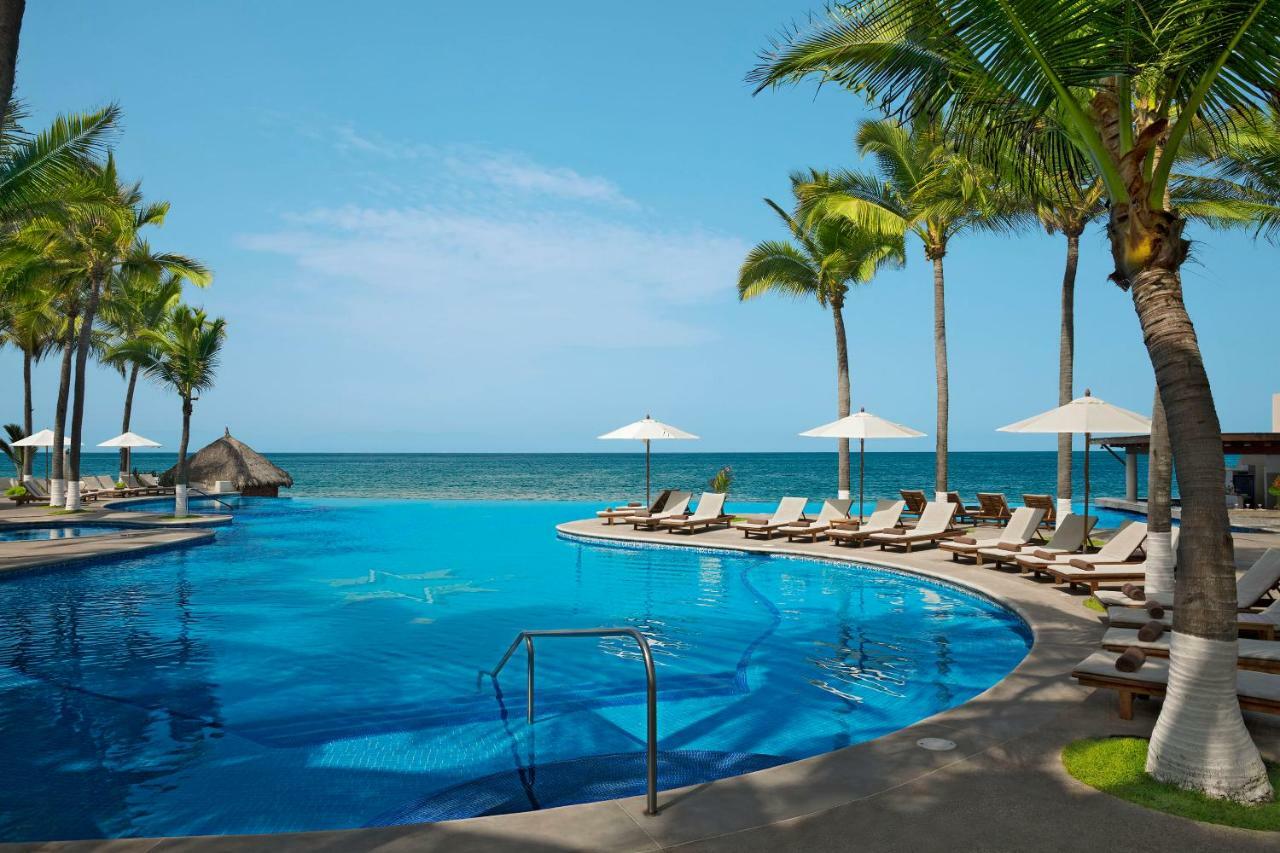 Krystal Grand Nuevo Vallarta Exterior photo